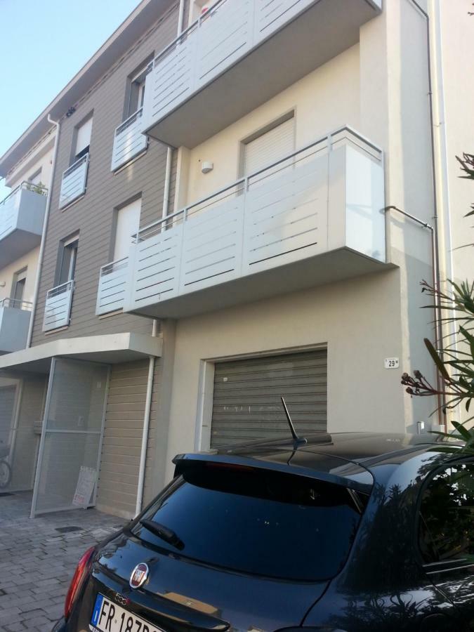 Nuovo Bilocale In Via Lagomaggio, 31 Rimini Esterno foto